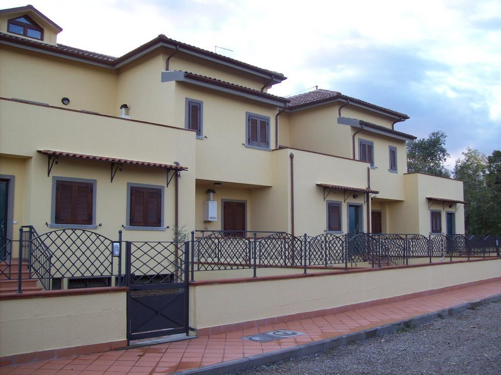 Maine Case Vacanza Cortona Exterior foto